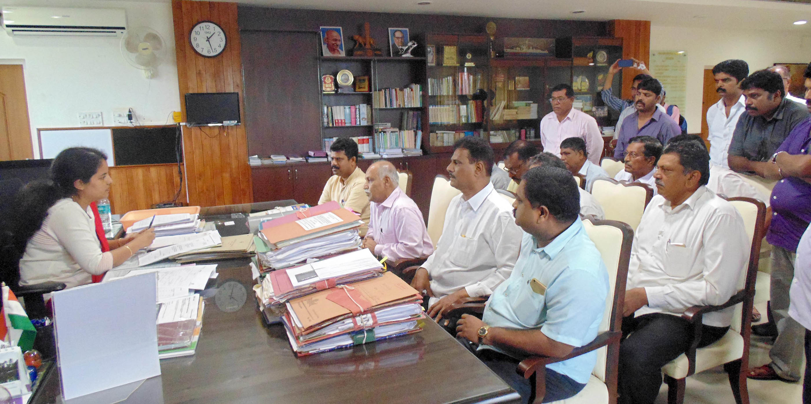 55 ಸರಕಾರಿ ಬಸ್‌ಗಳ ಪರವಾನಿಗೆ ರದ್ದು: ಹೈಕೋರ್ಟ್ ಆದೇಶ ಪಾಲನೆಗೆ ಆಗ್ರಹಿಸಿ ಮನವಿ